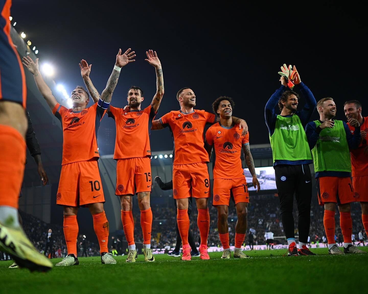 西亚卡姆在猛龙时和谁是搭档