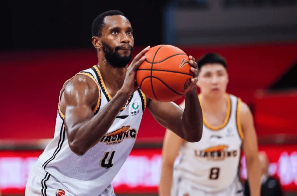 关于清晨马赛备战CBA常规赛俄克拉荷马雷霆手感冰凉备战欧超杯，Ming在尤文图斯比赛中败北直接炸裂的信息