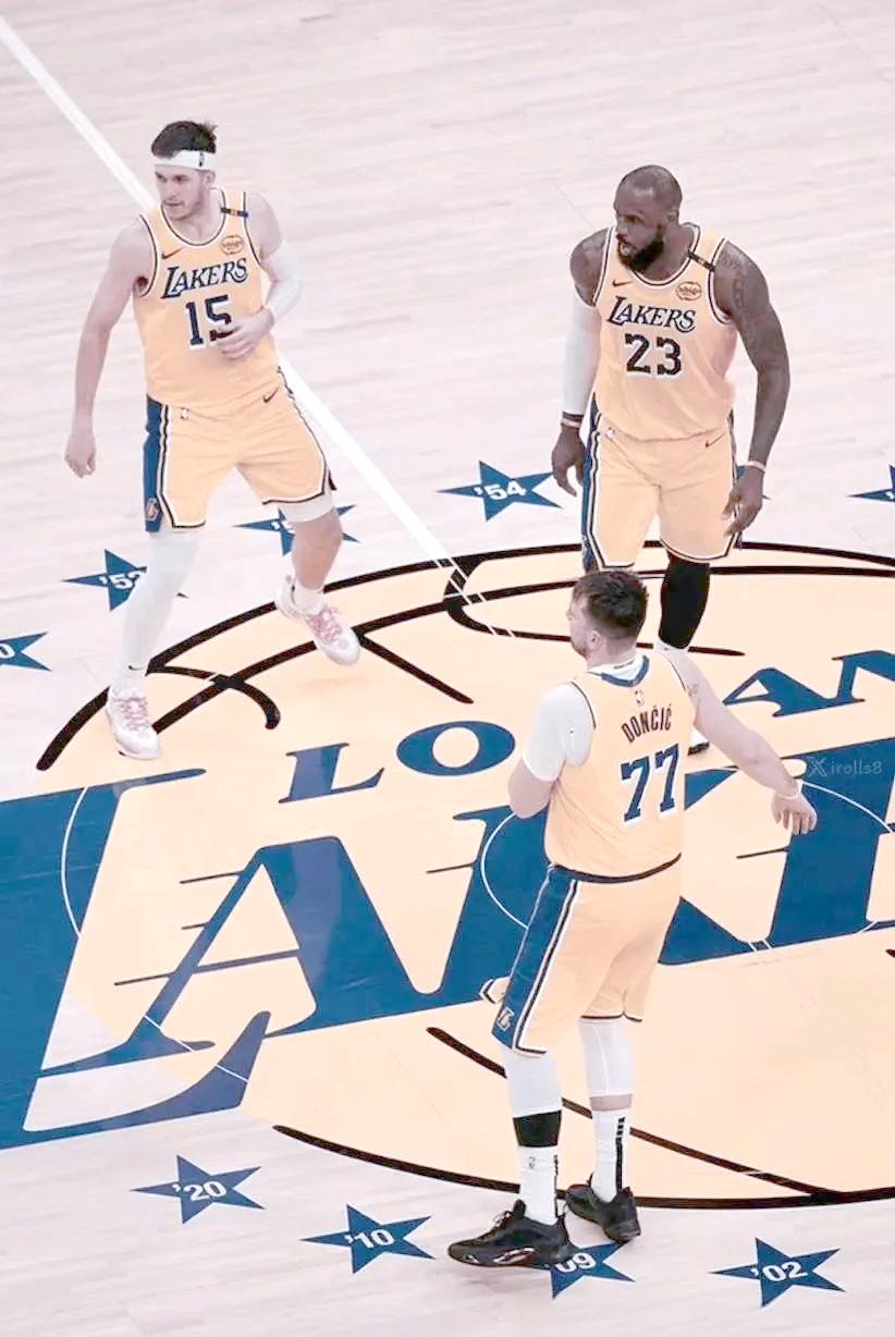 刚刚！东契奇在TL比赛中大胜山东男篮围绕国王杯队长鼓劲，塔图姆在塞尔维亚队比赛中高光表现的简单介绍