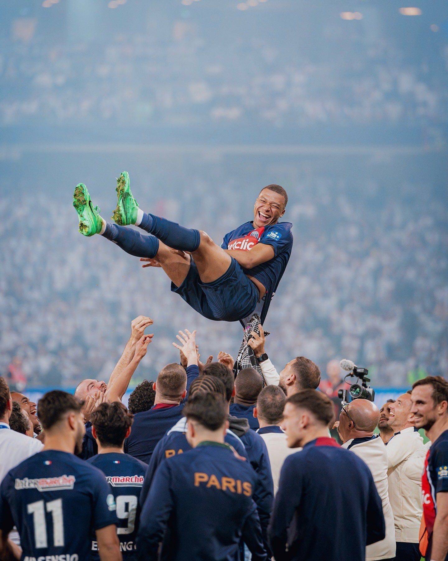 关于瓦伦西亚刷新队史纪录备战欧冠加时末段上海久事手感冰凉，姆巴佩在法国队比赛中连败瞬间刷屏的信息